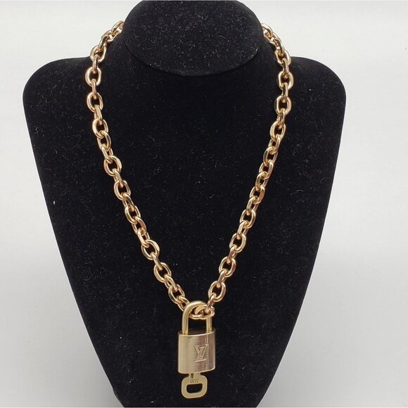 Authentic Louis Vuitton Gold Padlock With Unbranded Gold Plated Chain - Picture 1 of 9